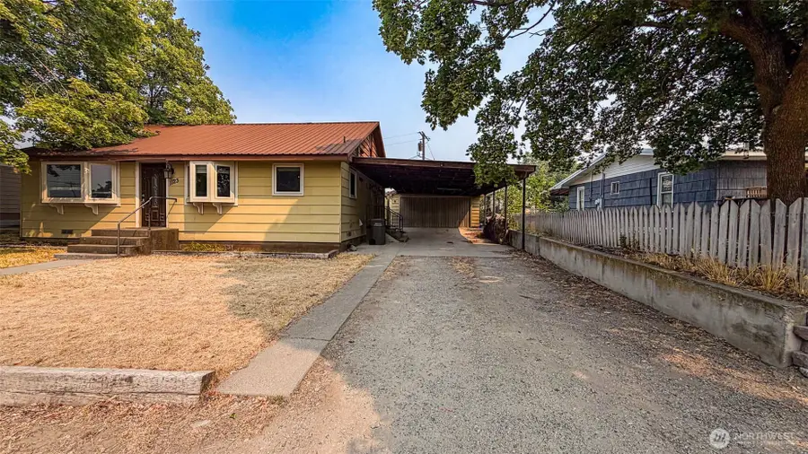1123 Central Avenue, Oroville, WA 98844 - #3