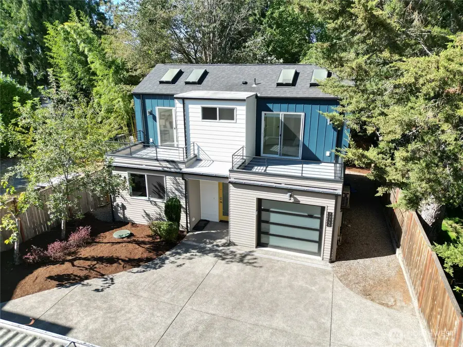 1036 NE 102nd Street #B, Seattle, WA 98125 - #2