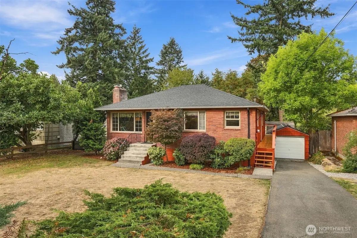 13045 Corliss Avenue N, Seattle, WA 98133 - #1