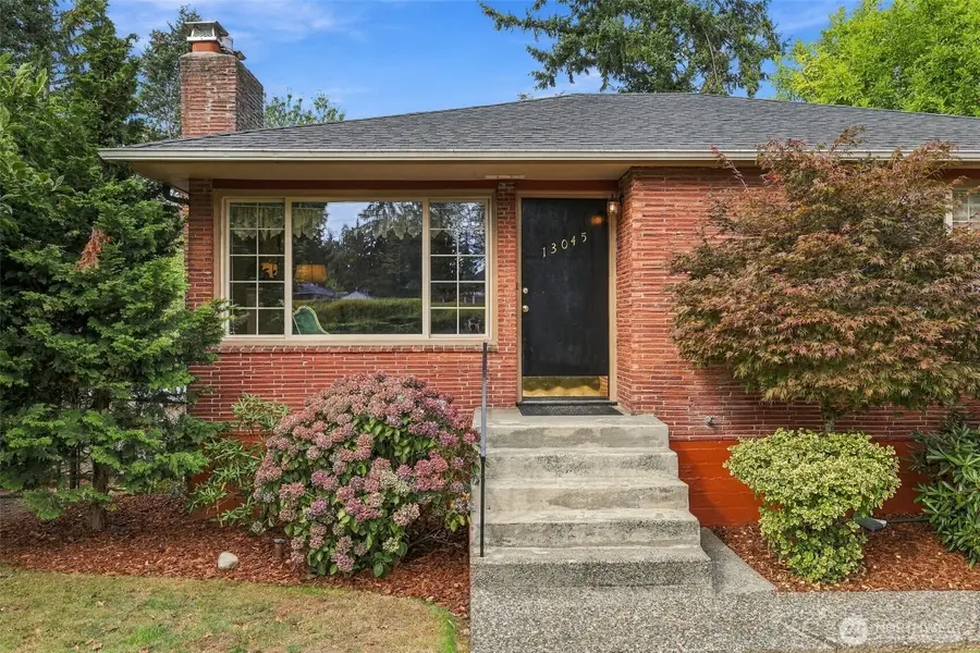 13045 Corliss Avenue N, Seattle, WA 98133 - #3