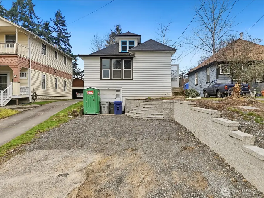 285 Earlington Avenue Sw, Renton, WA 98057 - #2
