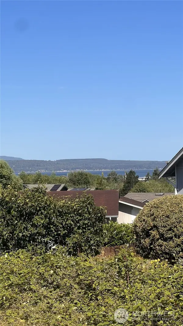 37461 Hood Canal Drive Ne #11, Hansville, WA 98340
