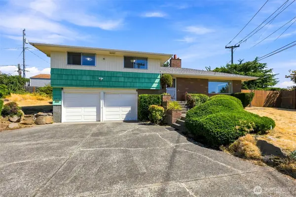 4910 19th Avenue S, Seattle, WA 98108
