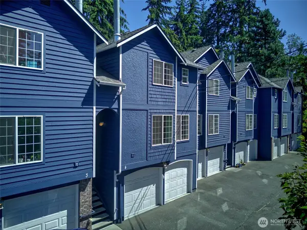 23317 Edmonds Way #4, Edmonds, WA 98026