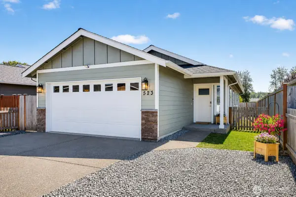 523 E Van Dam Place, Buckley, WA 98321