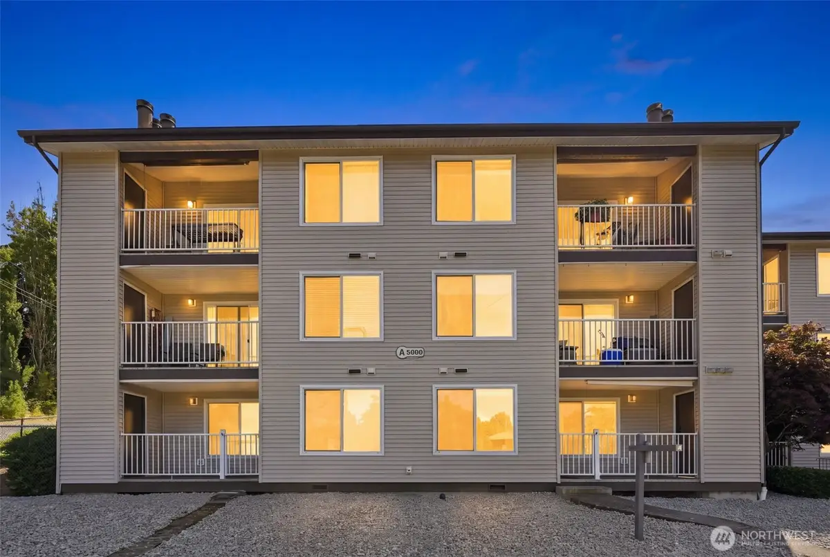 9000 25th Avenue Sw #102A, Seattle, WA 98106 - #1