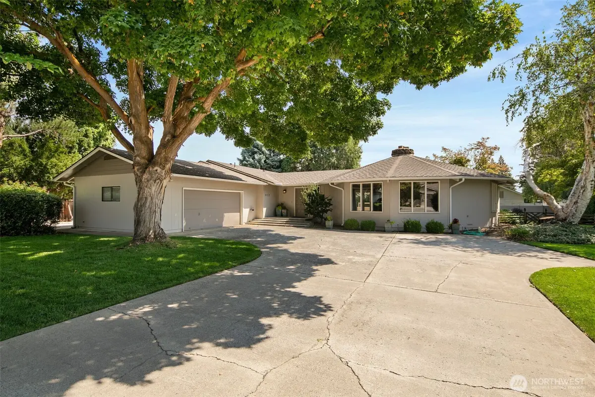 2117 N Western Avenue, Wenatchee, WA 98801 - #1