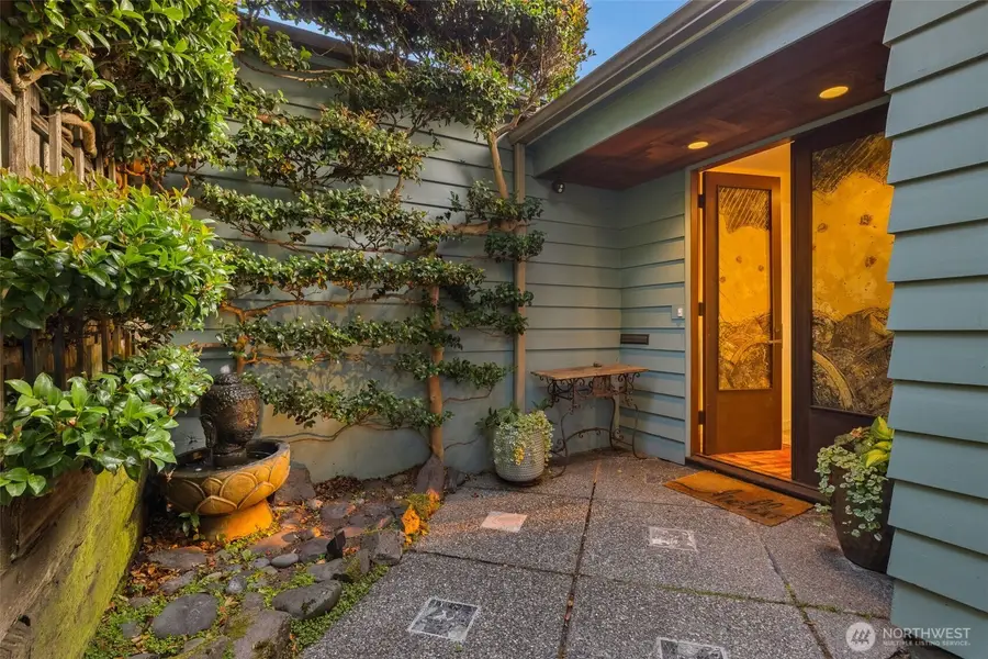 8917 Fauntleroy Way Sw, Seattle, WA 98136 - #2