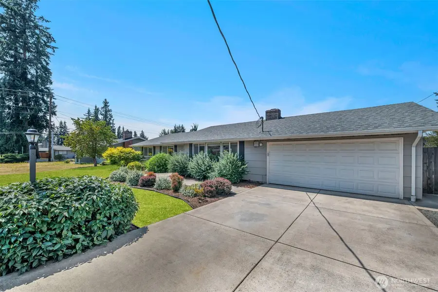 9214 46th Drive Ne, Marysville, WA 98270 - #2
