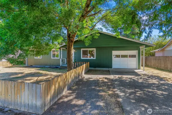 513 SW Diane Street, Castle Rock, WA 98611