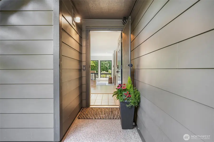 1800 N 105th Street #101, Seattle, WA 98133 - #2