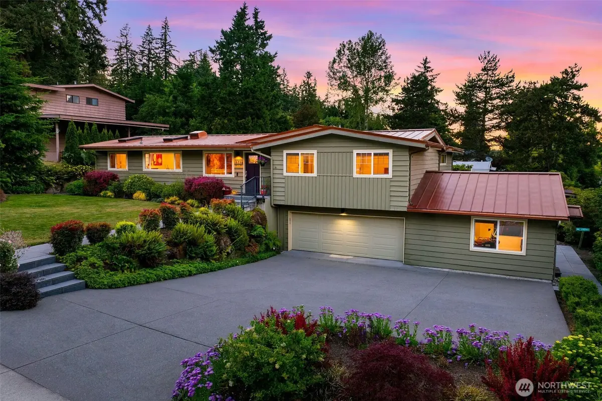 15734 SE 26th Street, Bellevue, WA 98008 - #1
