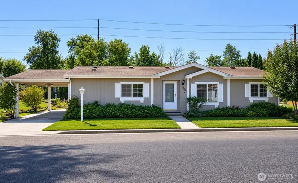 808 SE Mockingbird Drive, College Place, WA 99324