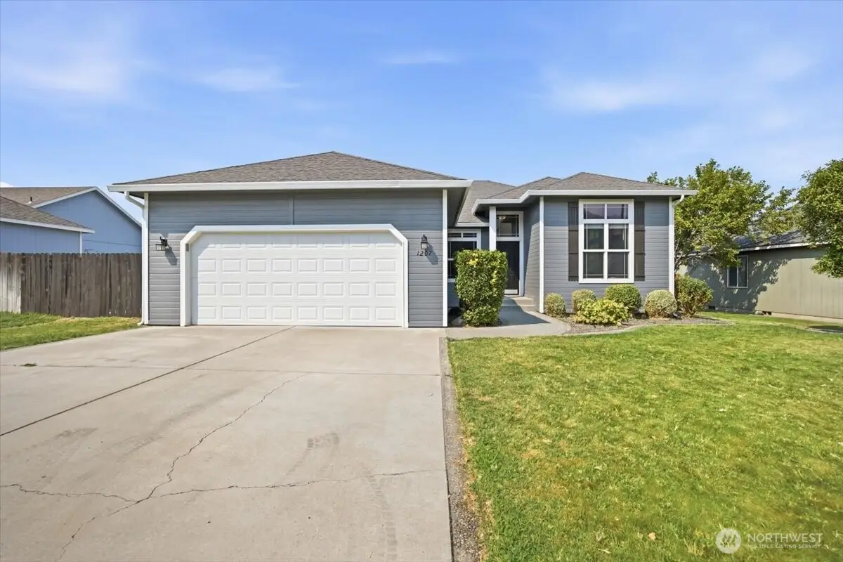 1207 Tomich Avenue, Richland, WA 99352 - #1