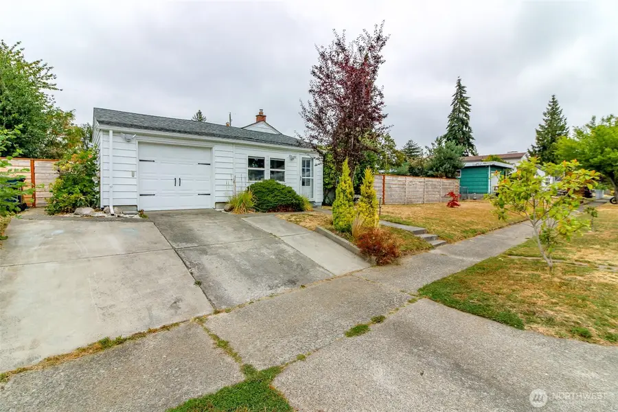1005 E 57th Street, Tacoma, WA 98404 - #3