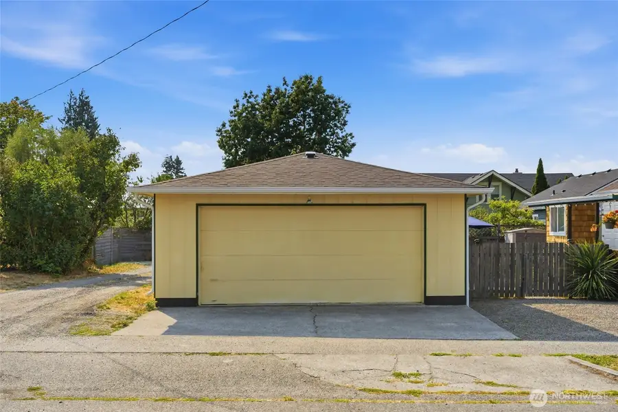 218 Evergreen Street, Mount Vernon, WA 98273 - #3
