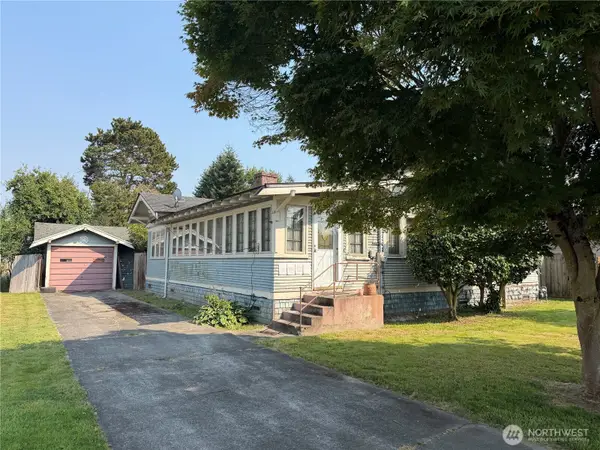 1814 Douglas Street, Mount Vernon, WA 98273