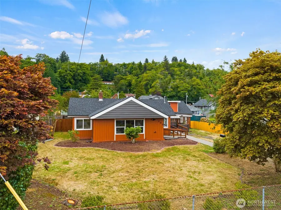107 Eklund Avenue, Hoquiam, WA 98550 - #3