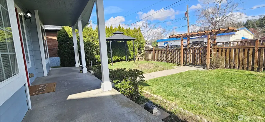 209 Factory Avenue N, Renton, WA 98057 - #2