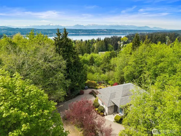 144 NE Clearview Lane, Bremerton, WA 98310