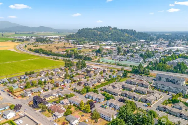 496 Harvest Edge Pl, Burlington, WA 98223