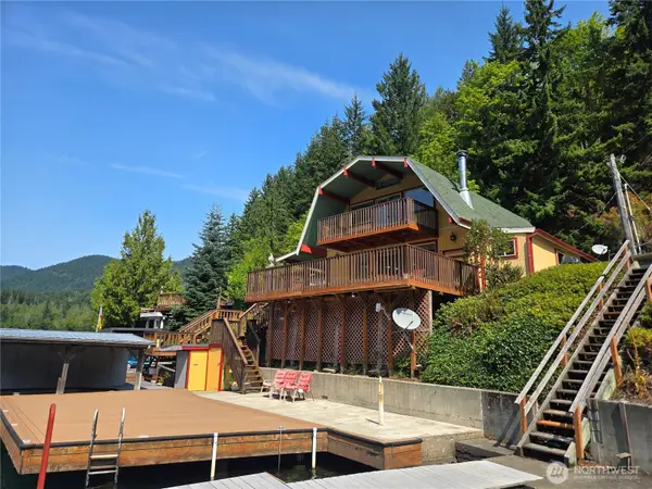 350 Longfellow Road, Port Angeles, WA 98363