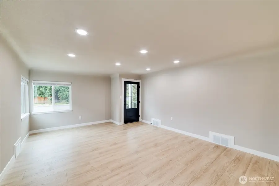 910 E Main Street, Auburn, WA 98002 - #3