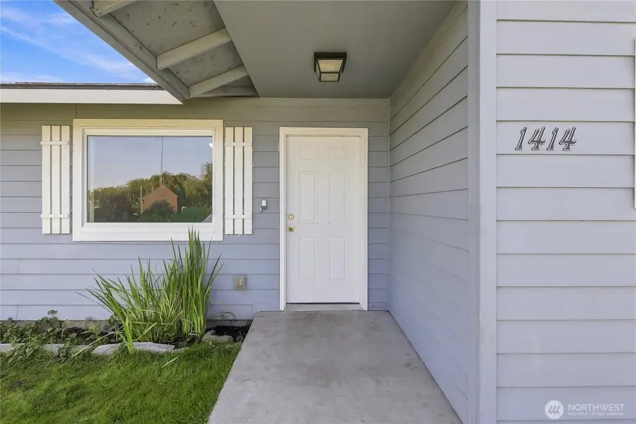 1414 E Adelia Court, Pasco, WA 99301 - #2