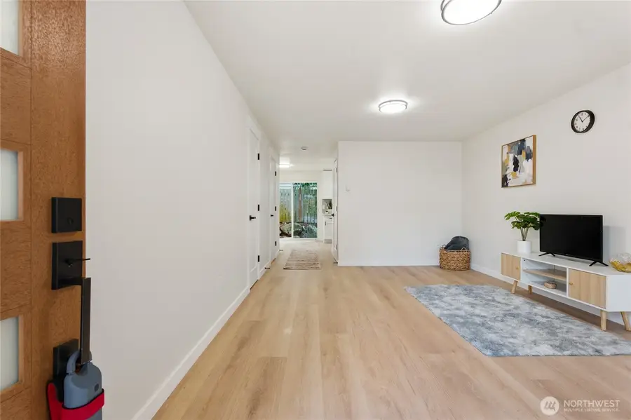 1220 N 137th Street #4, Seattle, WA 98133 - #3