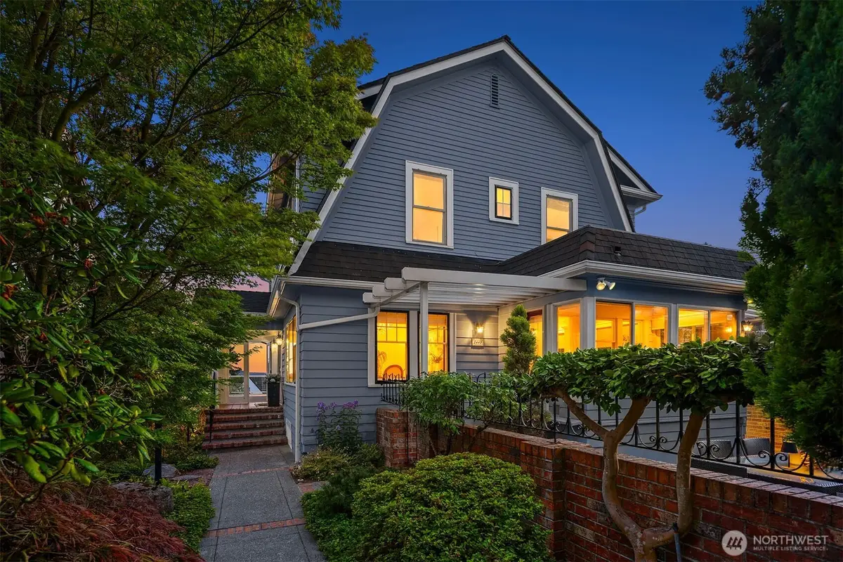 2449 43rd Avenue W, Seattle, WA 98199 - #1