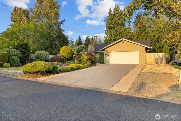 15205 103rd Avenue Ct E, Puyallup, WA 98374