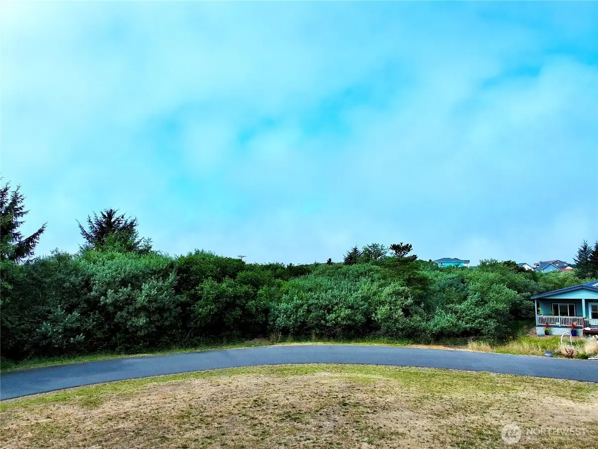 125 Beachwood Loop Se #11, Ocean Shores, WA 98569 - #1