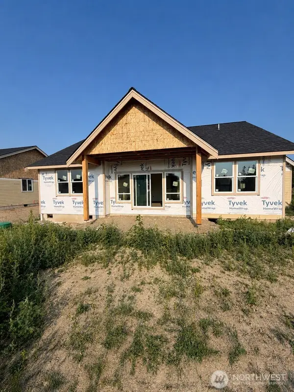 809 E 6th Street, Nooksack, WA 98276