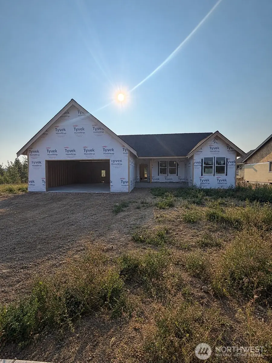 809 E 6th Street, Nooksack, WA 98276 - #2