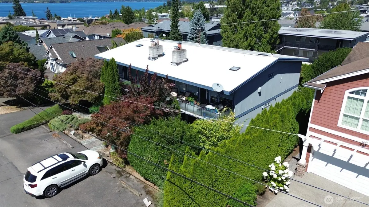 324 6th Avenue S, Kirkland, WA 98033 - #1