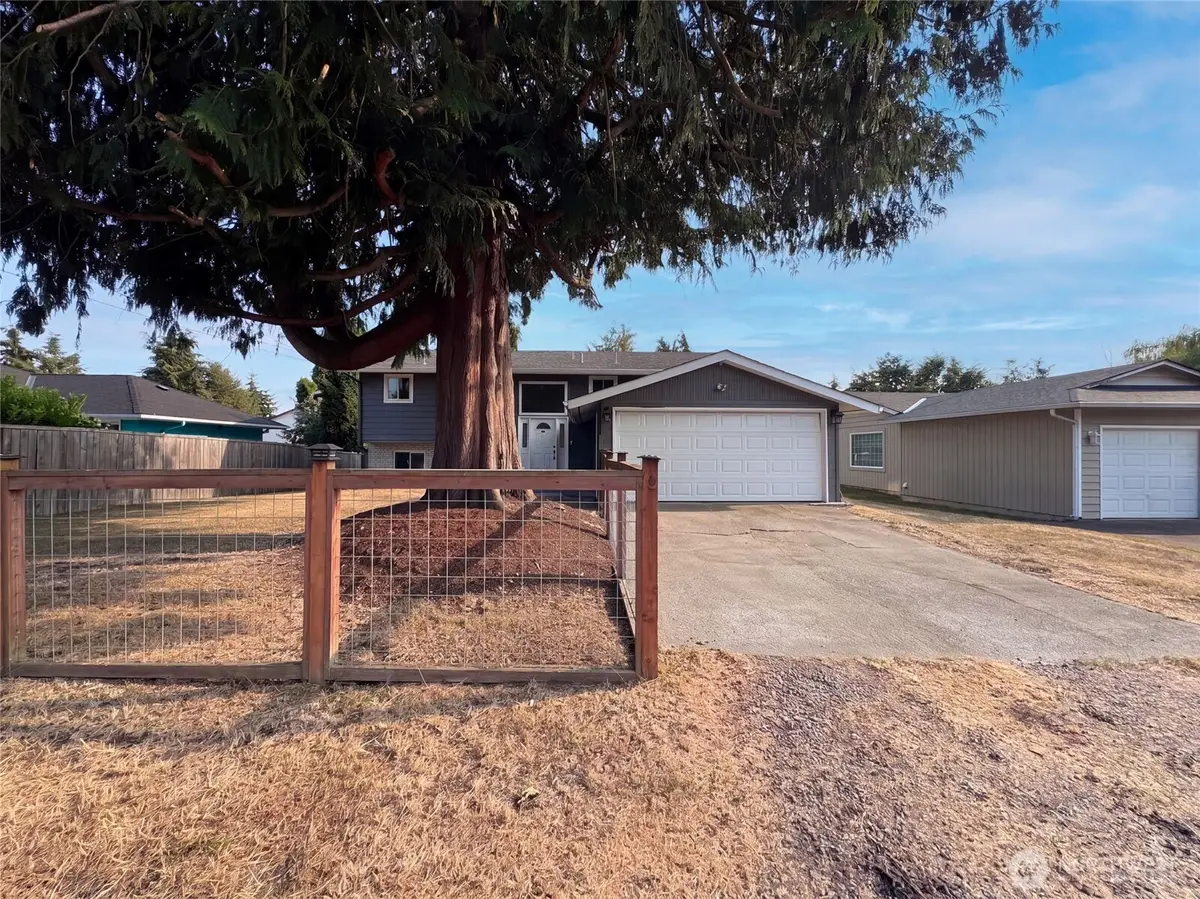 422 116th Place Sw, Everett, WA 98204 - #1