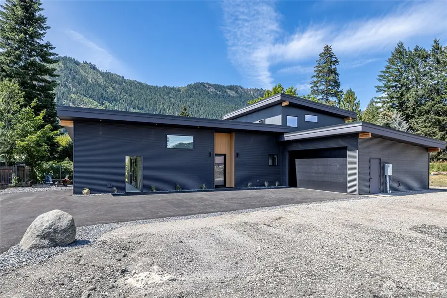 209 Orchard Street, Leavenworth, WA 98826 - #2