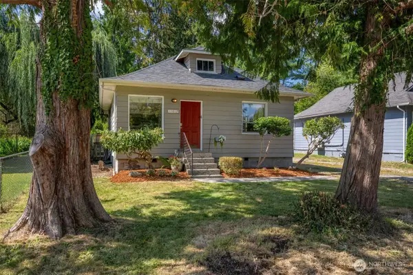 11017 31st Avenue Ne, Seattle, WA 98125