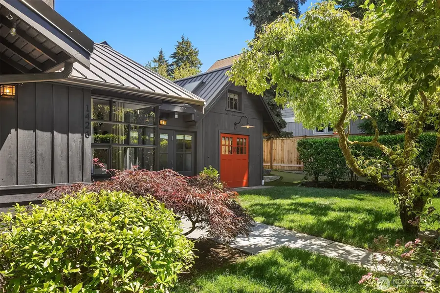 1426 37th Avenue E, Seattle, WA 98112 - #3