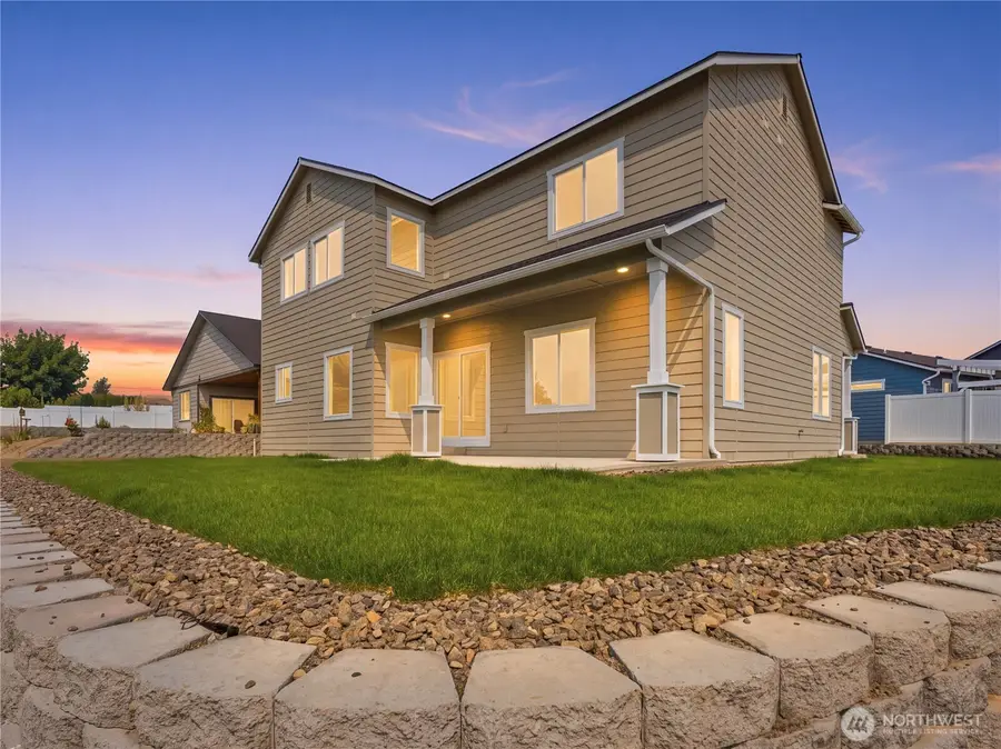 1923 N Mineral Place, East Wenatchee, WA 98802 - #2