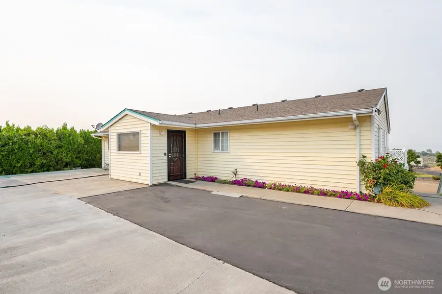 7239 Bayview Avenue, Othello, WA 99344 - #2
