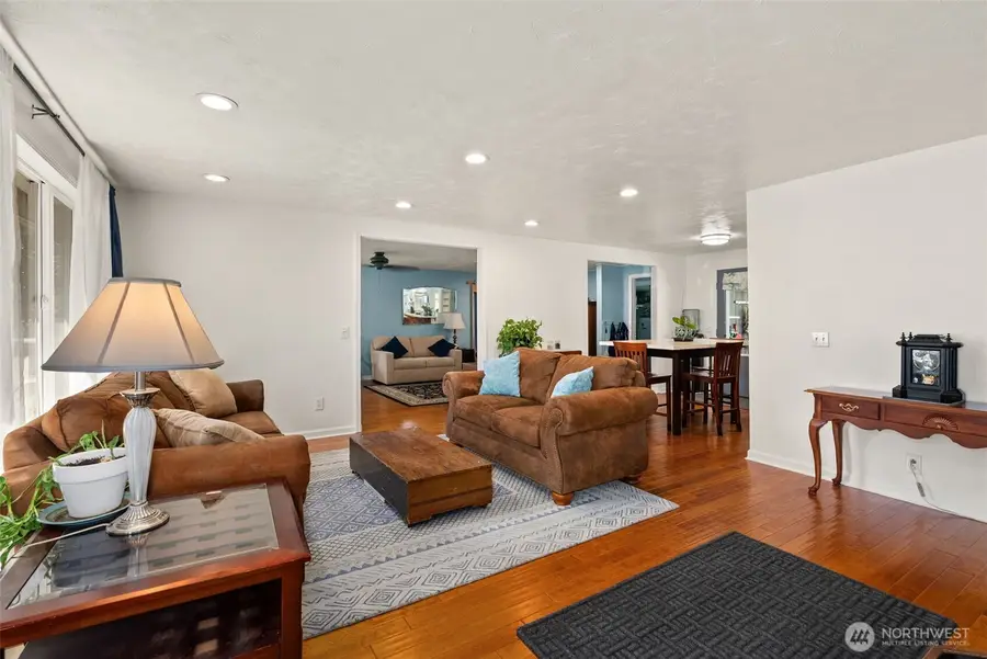 17642 Irwin Street Sw, Rochester, WA 98579 - #2