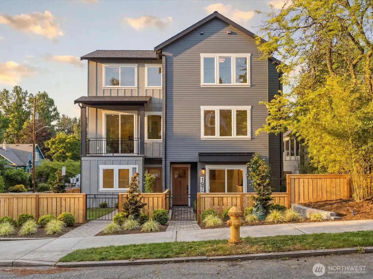 1970 25th Avenue E, Seattle, WA 98112 - #1