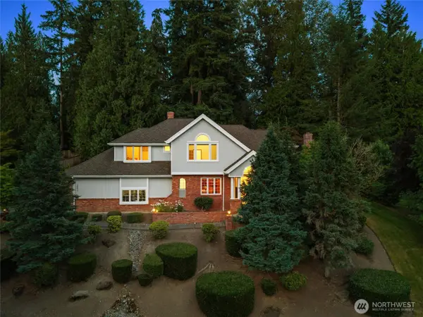 19611 NE 129th Way, Woodinville, WA 98077