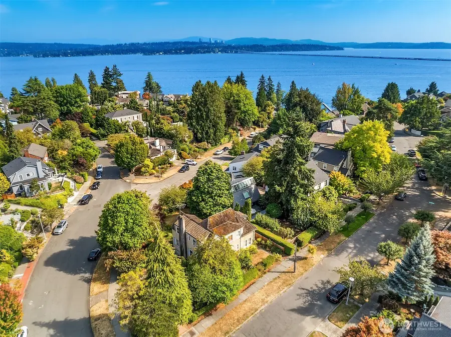 5003 NE 41st Street, Seattle, WA 98105 - #3