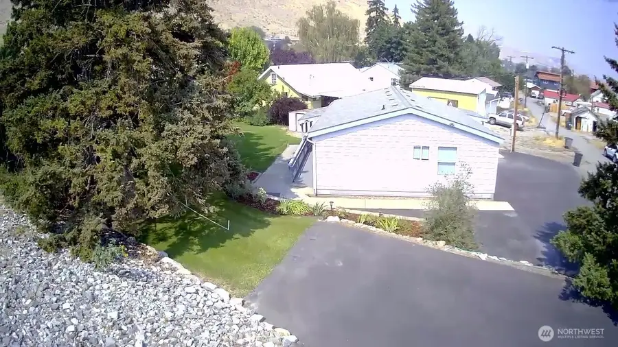 327 Beach Street, Pateros, WA 98846 - #3