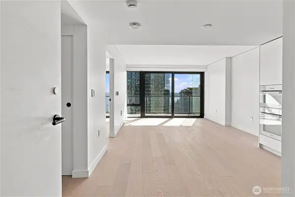 300 Virginia Street #2410, Seattle, WA 98101