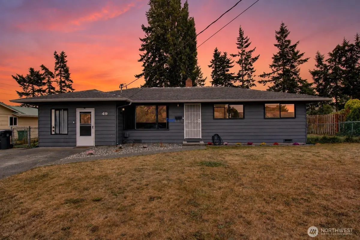 49 8th Avenue, Oak Harbor, WA 98277 - #1