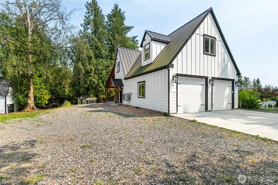 810 H St Road, Lynden, WA 98264 - #2