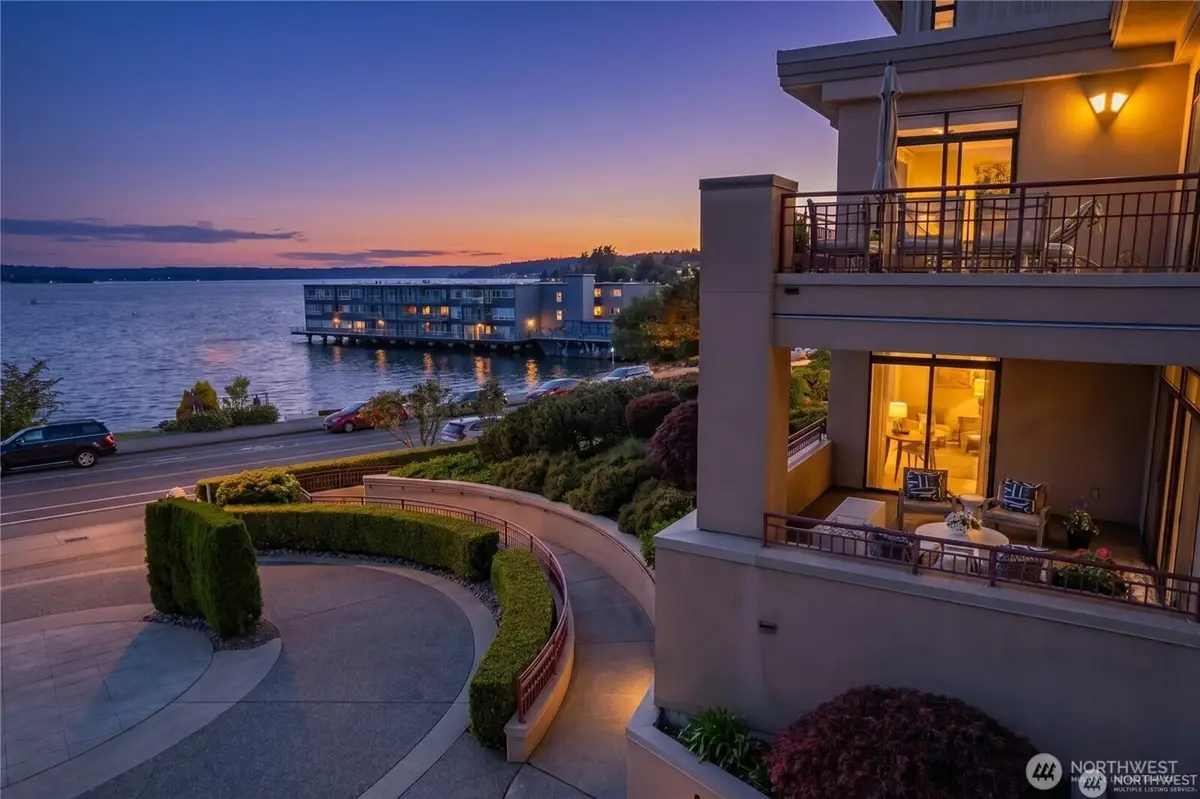 528 Lake Street S #A201, Kirkland, WA 98033 - #1